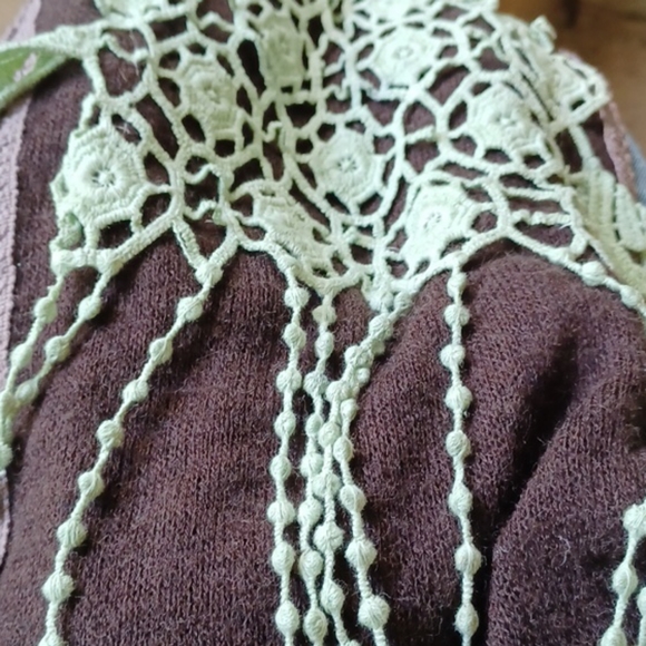 Taleen scarf. - Picture 4 of 5